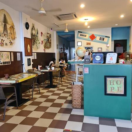 Sojourn Beds & Cafe Hotel Taiping Exterior foto